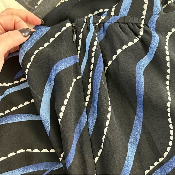 Chico’s Y2K Silk Flowy Blue and Black Striped Pattern Midi Skirt Women’s Size 0 - Picture 5 of 5